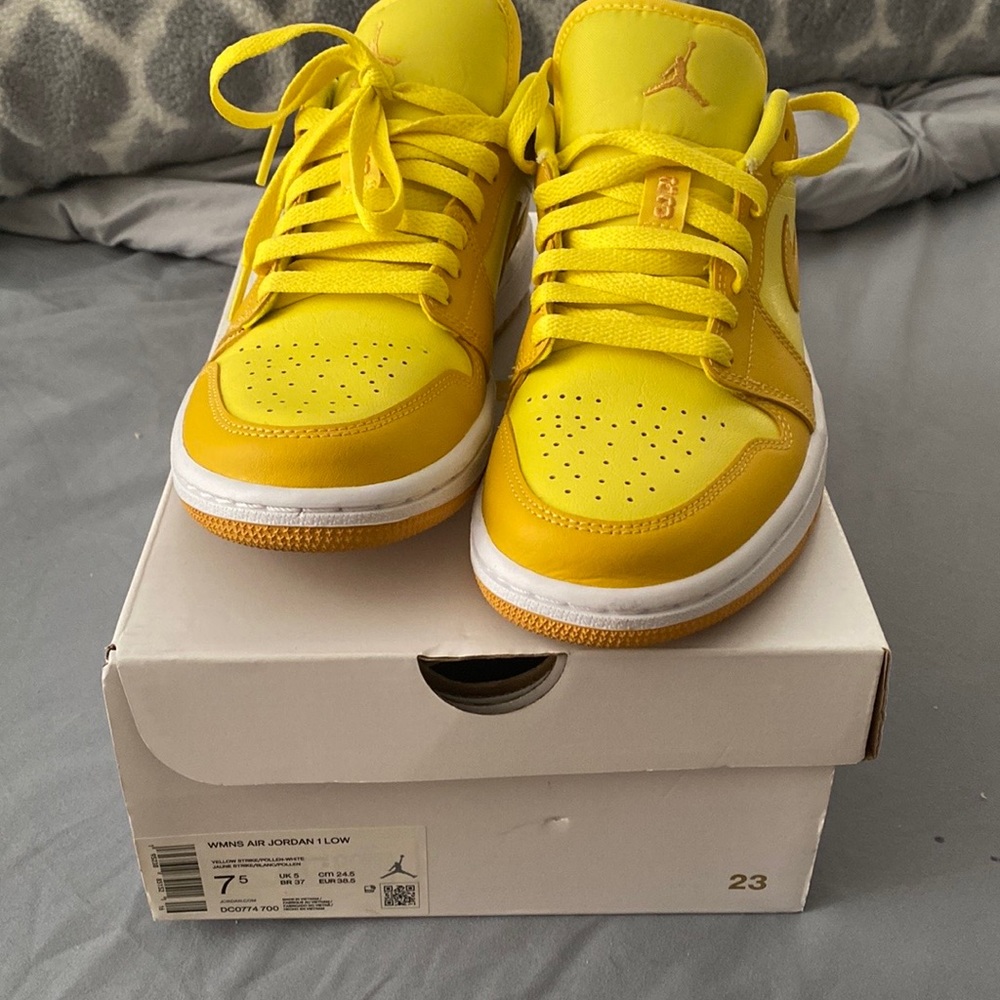Women’s Air Jordan 1 Low